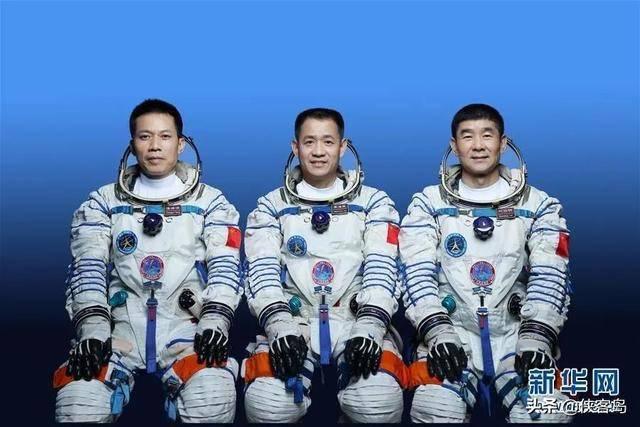 中国历届载人航天员名单（神舟14三名航天员是谁）-1