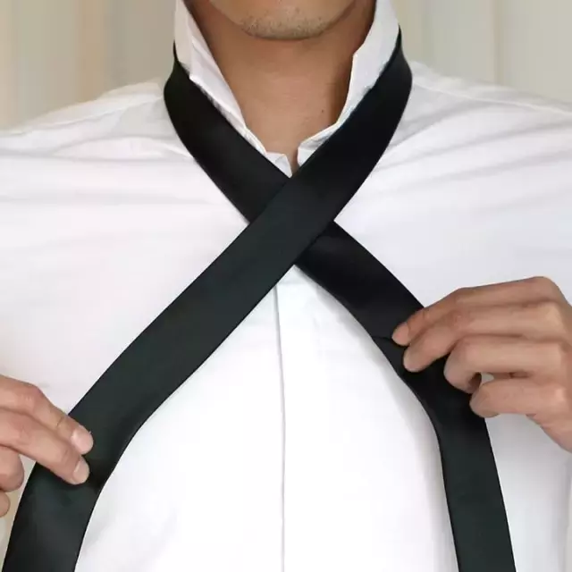 懒人领带怎么系（上班族必学最简单的系领带方法图片）-1