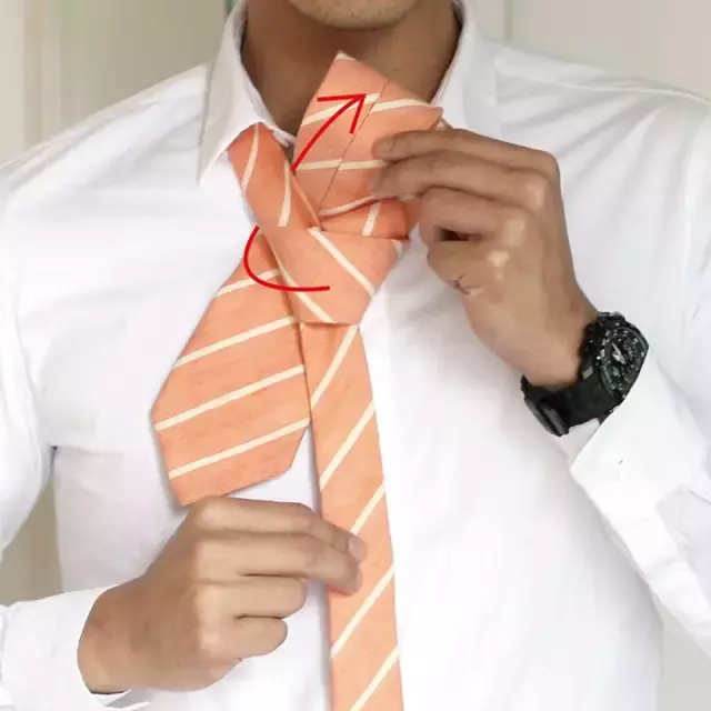 懒人领带怎么系（上班族必学最简单的系领带方法图片）-10