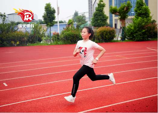 0米短跑怎么跑法更快（教你30个60米短跑技巧助你快速突破12秒）"